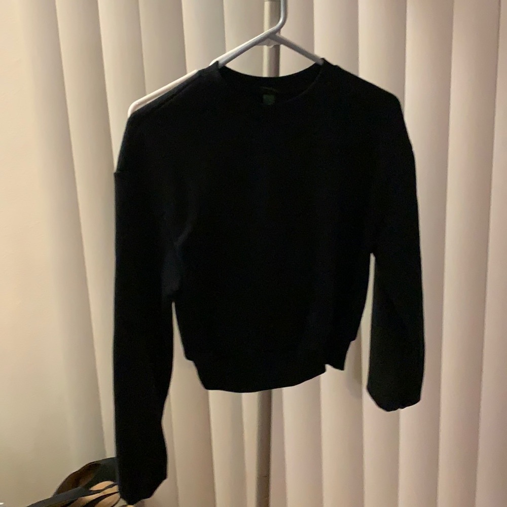 XS cropped sweatshirt by wild fable.